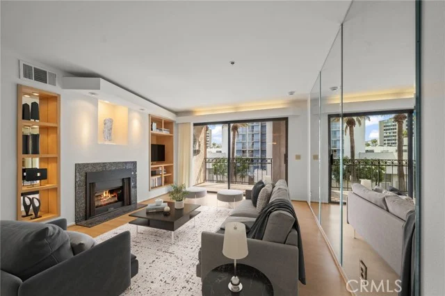 35 Linden #302, Long Beach