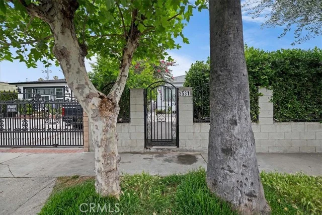 3529 10th Avenue photo 1