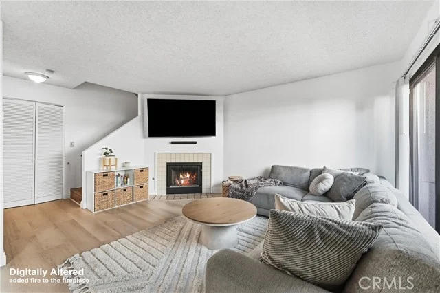 803 Victoria #117 photo 3
