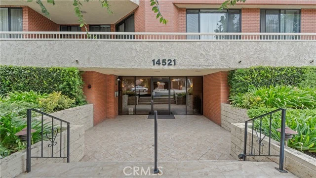 14521 Benefit St #102, Sherman Oaks