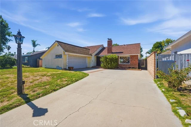 7321 Leescott Avenue, Van Nuys