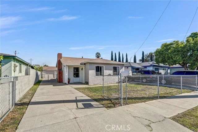 1143 E 220th Street photo 1
