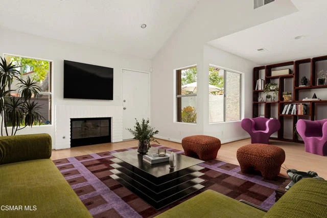 925 Via Colinas photo 1