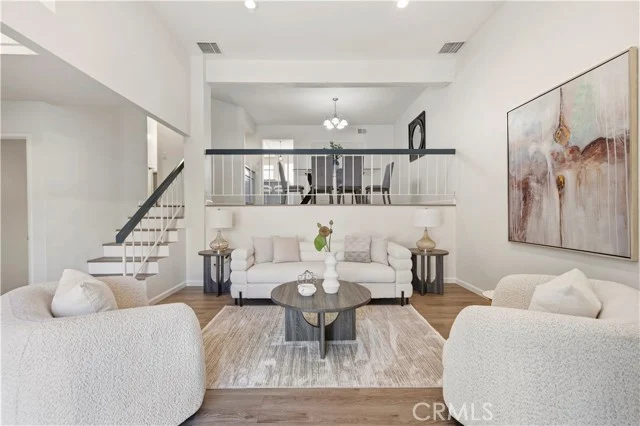 5800 Owensmouth Avenue #14, Woodland Hills