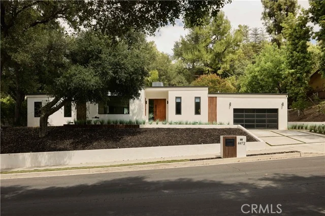 4472 Louise Avenue, Encino