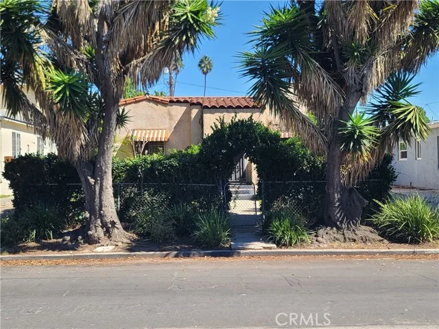 2016 Thurman Avenue, Los Angeles