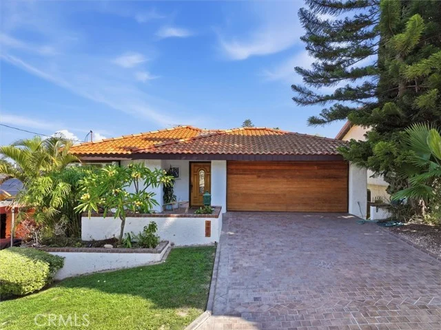 3875 Bluff, Torrance