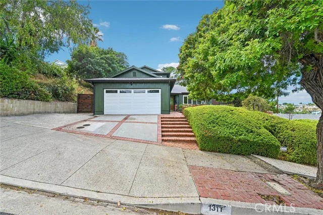 1311 N Meyler, San Pedro