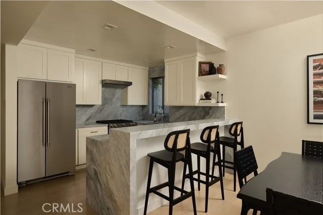 8787 Shoreham Drive #105 photo 4