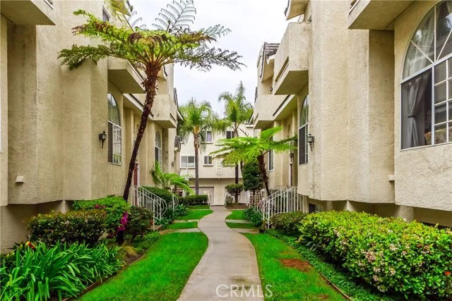 15837 Jupiter Place photo 2