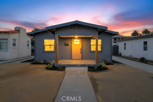 5868 Myrtle, Long Beach