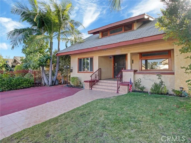 3021 5th, Los Angeles