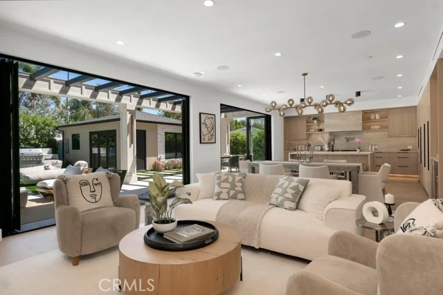 1212 Greenacre Avenue photo 3
