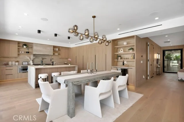 1212 Greenacre Avenue photo 4