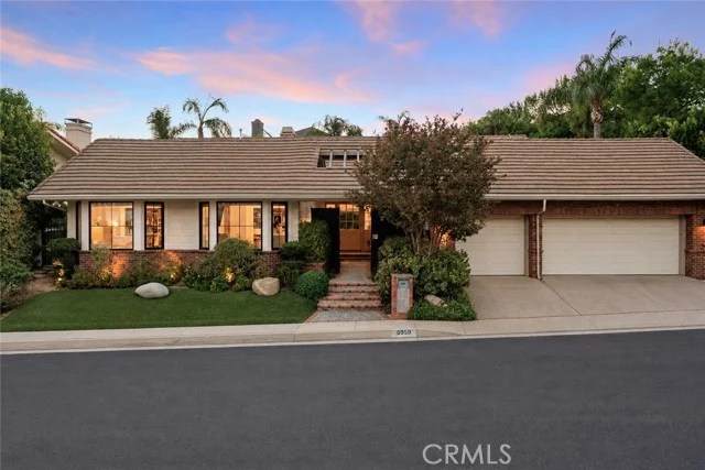5959 Woodland View Drive, Woodland Hills