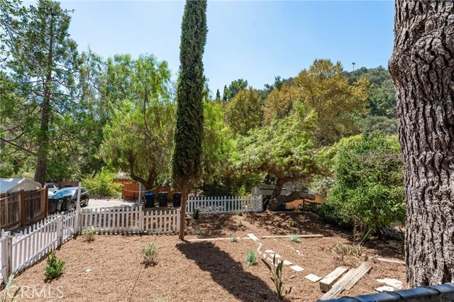 21857 Koontz Way photo 3