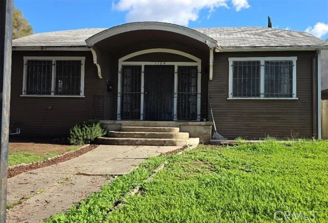 1184 N Kenmore, Los Angeles