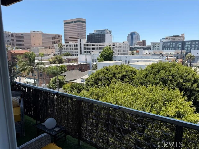 230 Linden #502 photo 1