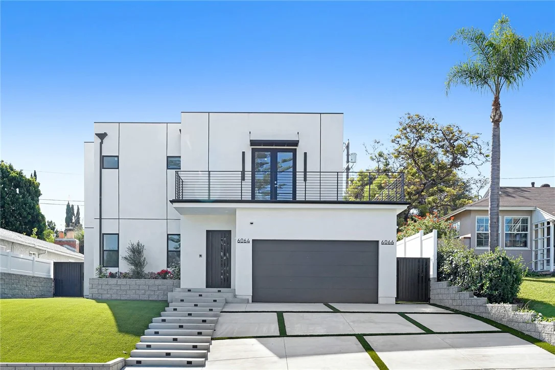 6064 W 76th Street, Westchester