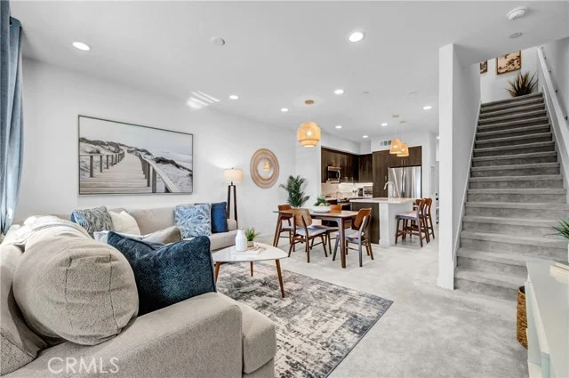 5092 Long Beach, Long Beach