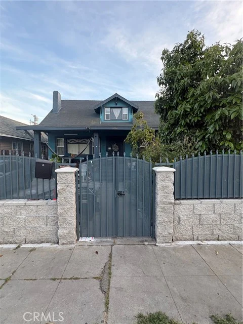 1046 W 49th, Los Angeles