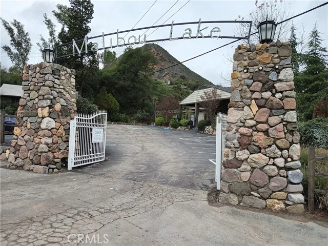 2370 Laguna Circle Drive, Agoura Hills