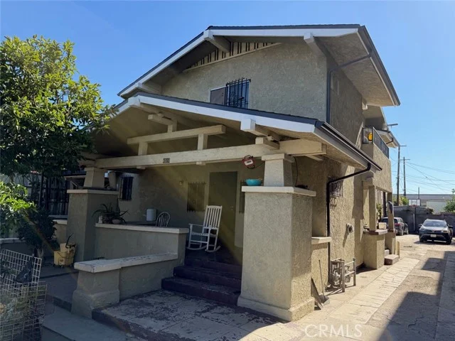 4512 S Figueroa photo 1