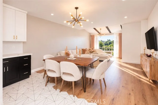 12720 Burbank #305 photo 3
