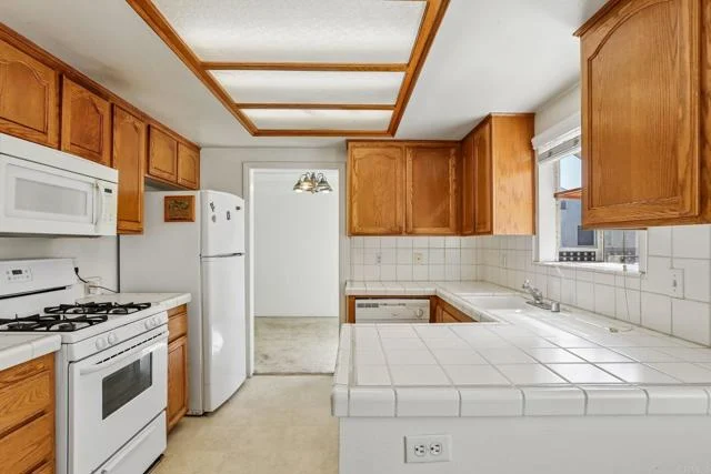 16910 S Dalton Avenue #8 photo 4