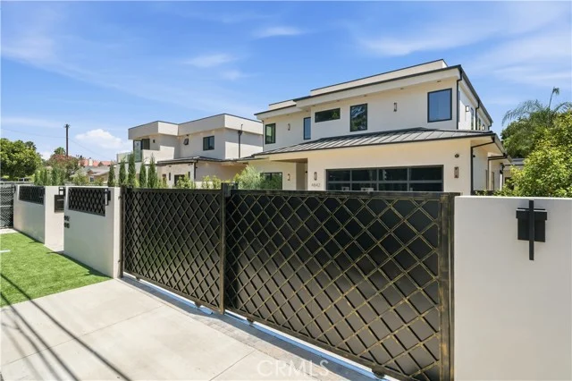 4842 Fulton Avenue photo 4