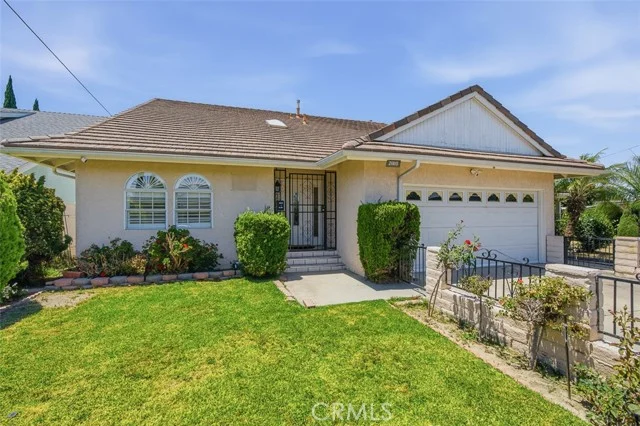 21815 Martin, Carson