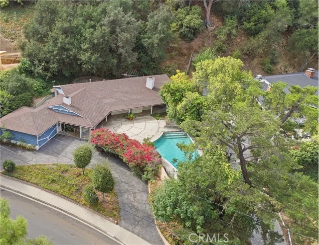 3929 Ballina Drive, Encino