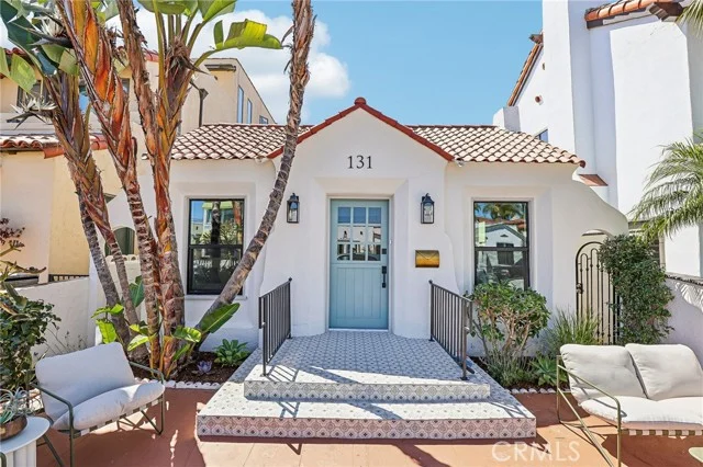 131 Santa Ana, Long Beach