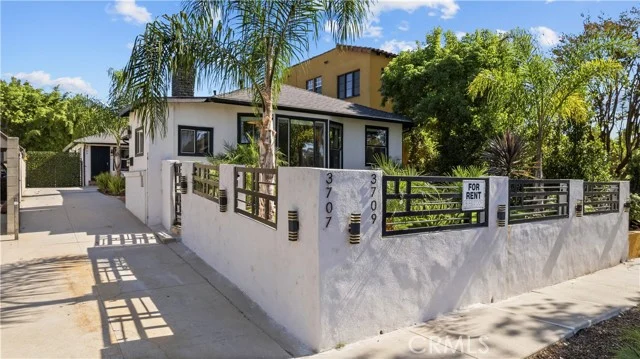 3707 Valleybrink #3707-3709, Los Angeles