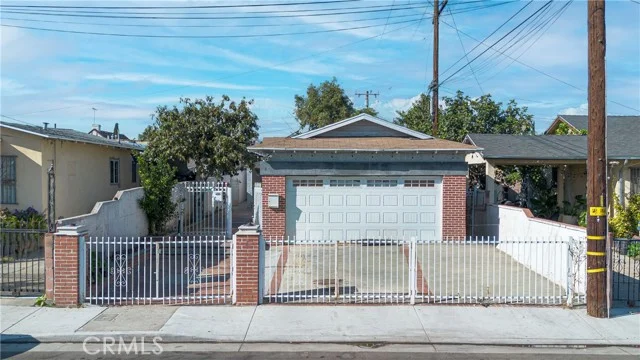 4815 E 6th St photo 1