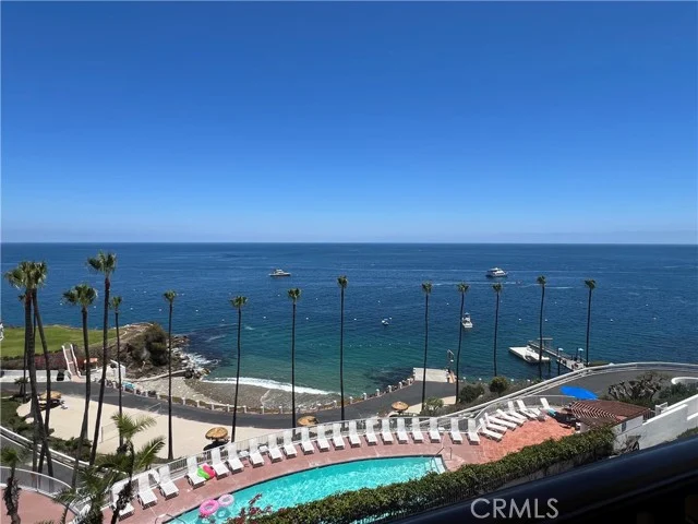 53 Camino De Flores, Avalon