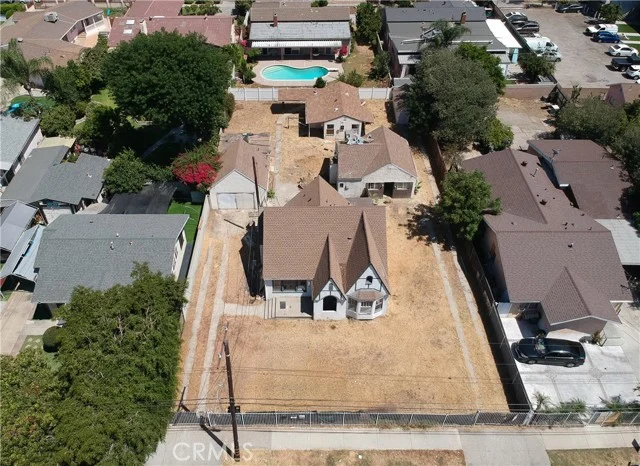 6824 Tyrone, Van Nuys