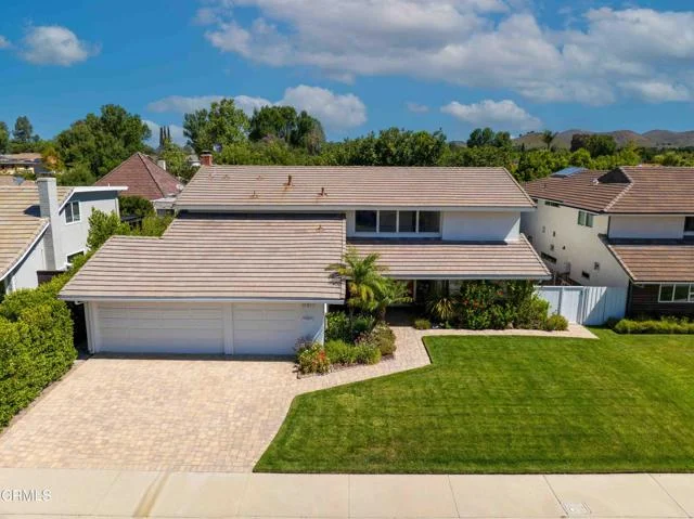 31817 Tynebourne Court photo 3