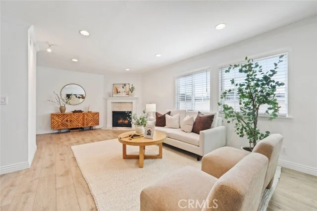 4189 Vineland #120, Studio City