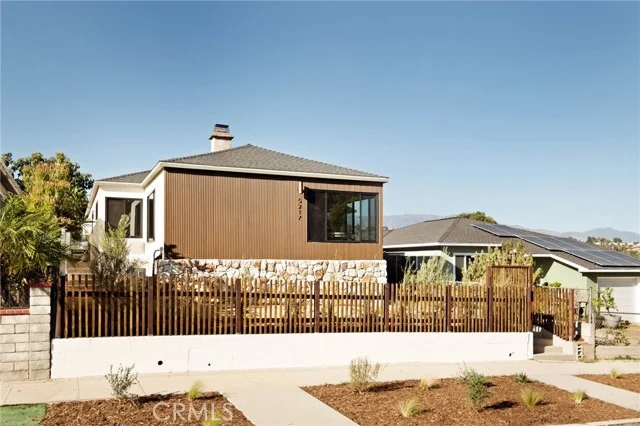 5217 Hub Street photo 1