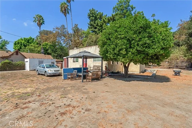545 N Avenue 67 photo 5