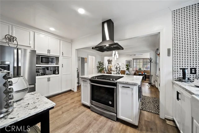 1747 N Avenue 46 photo 4