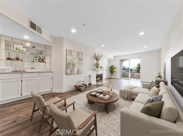 1775 Ohio, Long Beach