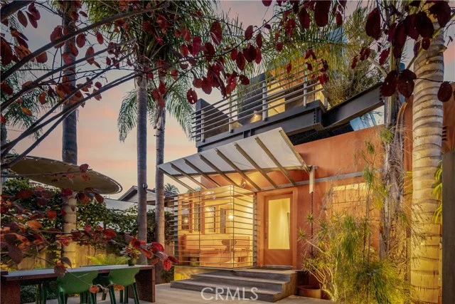 542 Altair Place, Venice