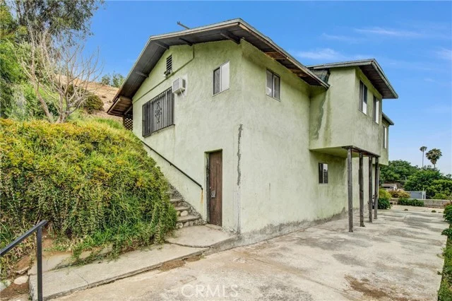 4722 Topaz, Los Angeles