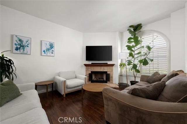 15809 Venus Place photo 3