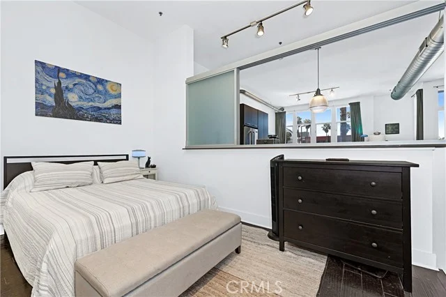 13320 Beach #203, Los Angeles