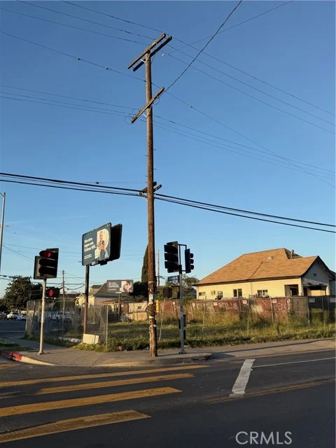 4366 Compton Ave, Los Angeles