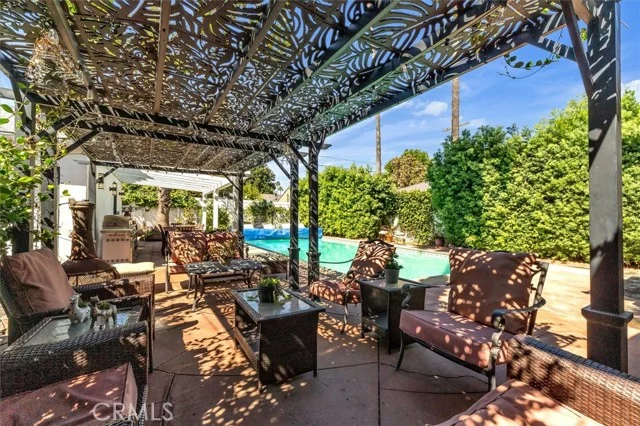 5531 Carpenter Ave, Valley Village