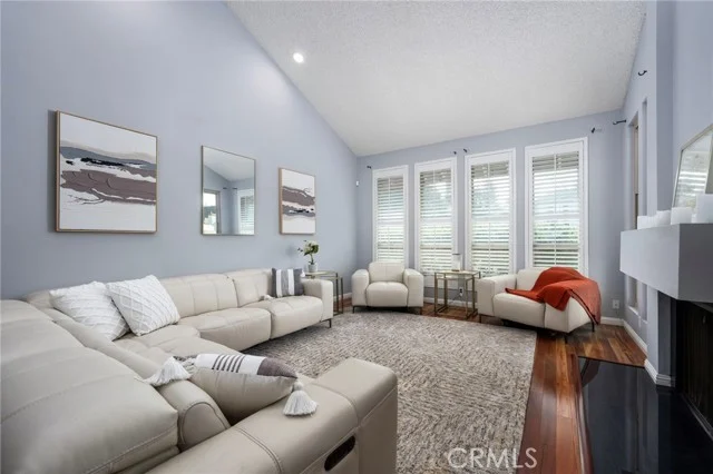 635 Edith Way, Long Beach